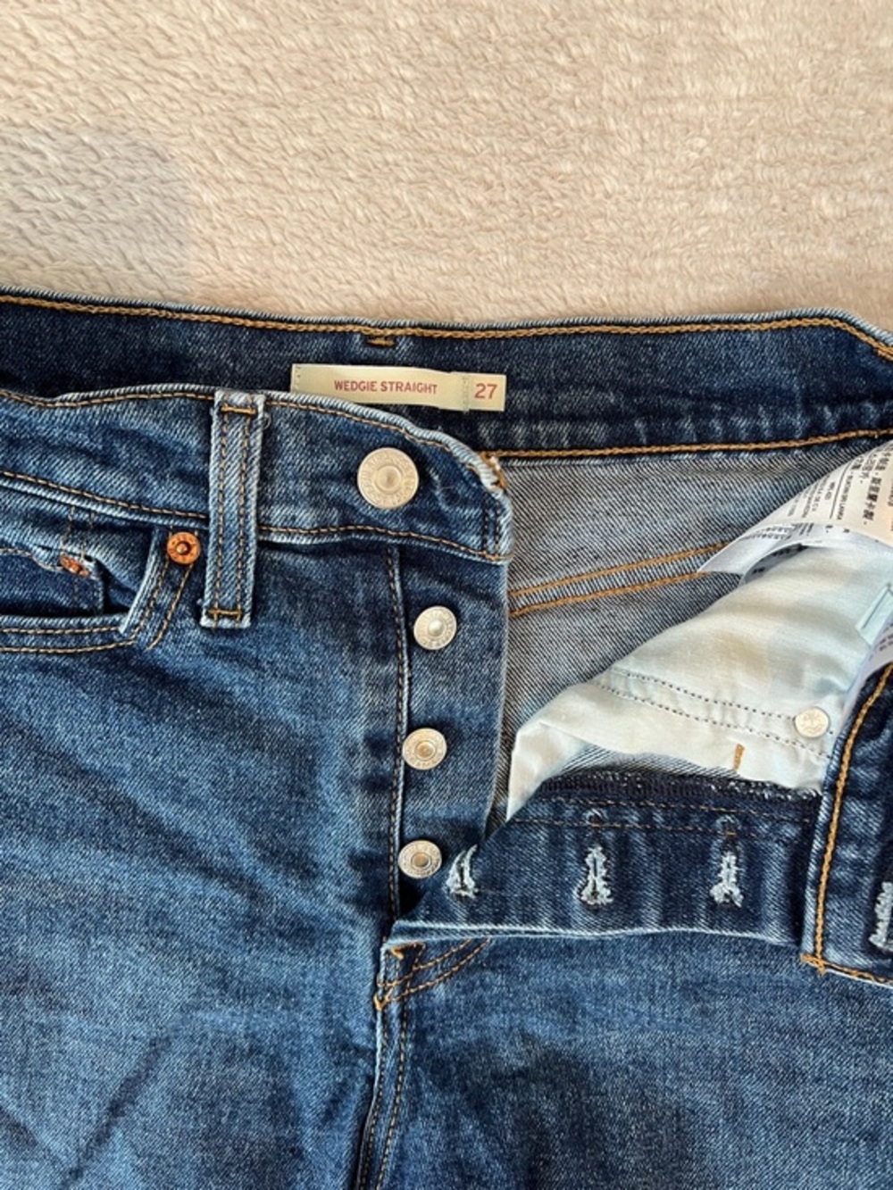 Levi's Women's Wedgie Straight Jeans 27 High Rise Dark Wash‎ Button Fly - Picture 7 of 12